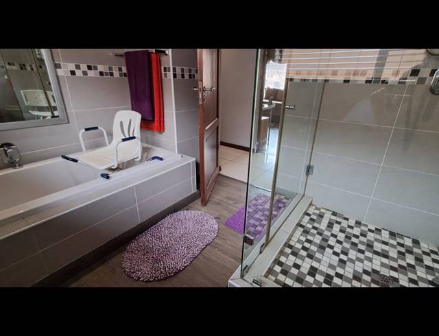 4 BEDROOM HOUSE FOR SALE IN NEW REDRUTH